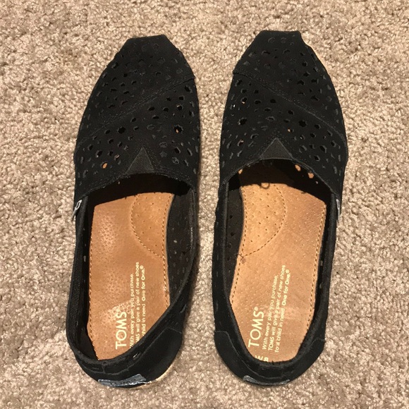 Toms - Picture 1 of 4